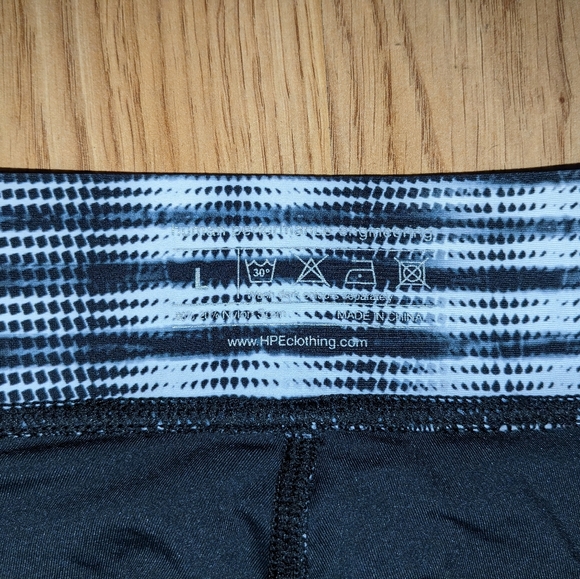 HPE Human Performance Engineering Leggings Women Size Large black/white - Picture 3 of 3